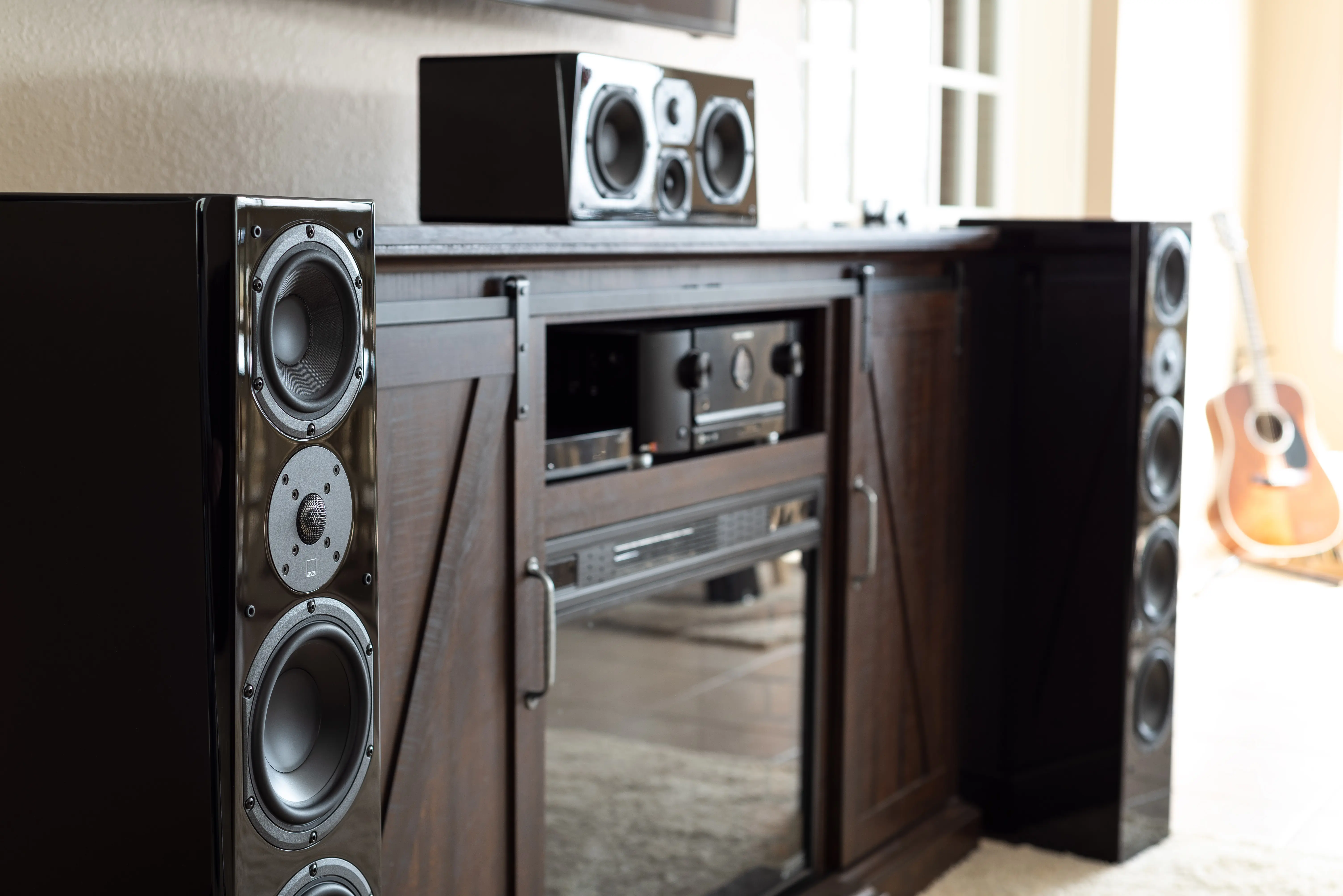 SVS Prime Pinnacle - View 4
